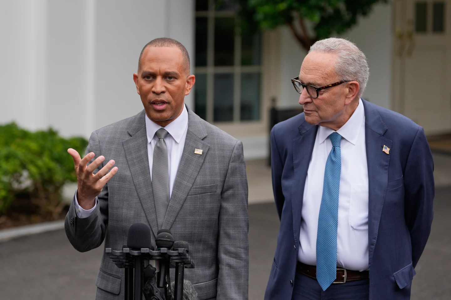 House Minority Leader Hakeem Jeffries, D-N.Y., and Senate Minority Leader Chuck Schumer of N.Y., talk to reporters outside the West Wing of the White House, Monday, Sept. 29, 2025, in Washington