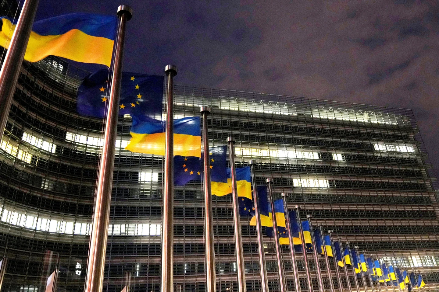 EU Frozen Assets: Europe’s High-Stakes Move to Support Ukraine